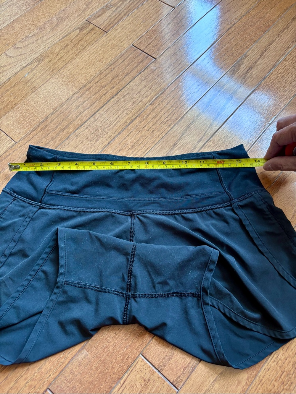 Lululemon Speed Up Shorts 4 in. - Picture 4 of 5